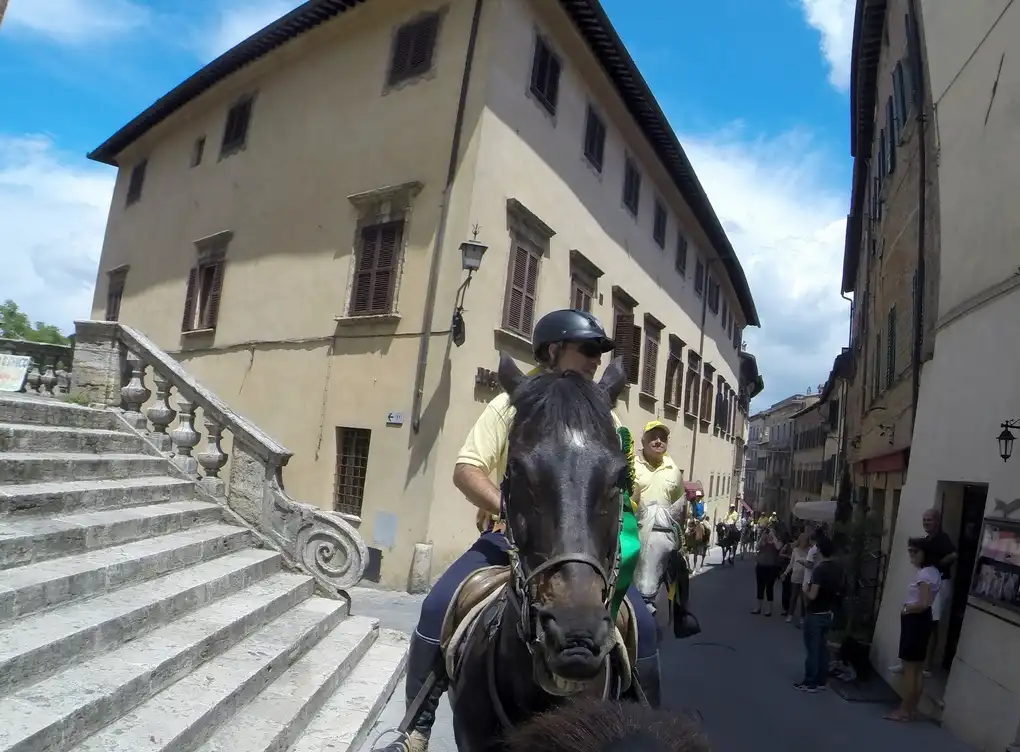 A cavallo a montepulciano
