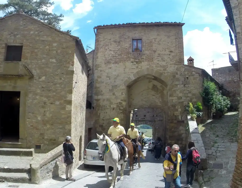 Montepulciano cavallo estate